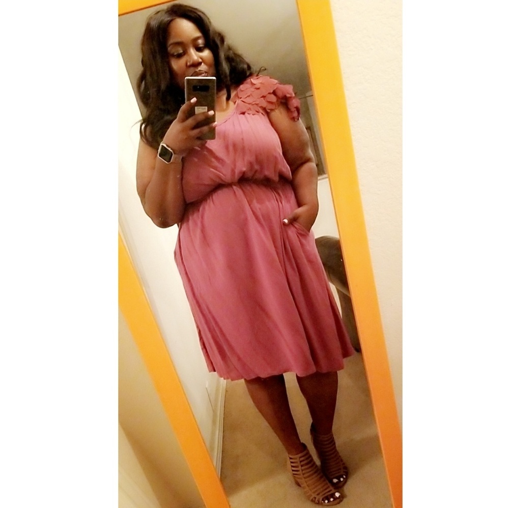 🆕️ Forever 21+ Super cute dress with POCKETS!